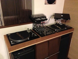 自作DJブース2