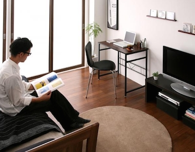 家具の選び方に拘った男性の一人暮らしの部屋